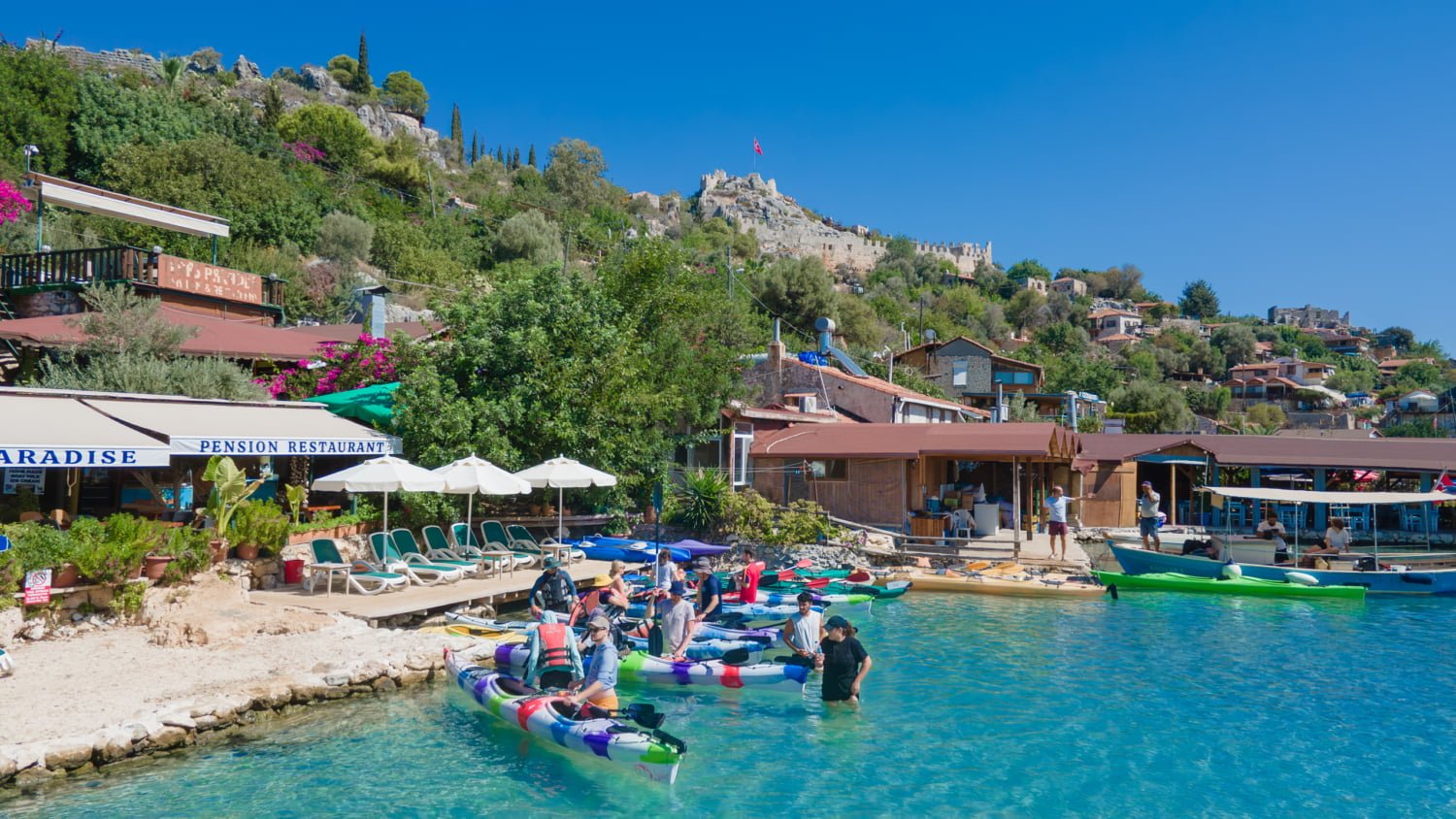 Simena Kalesi'nde Deniz Kayağı Molası